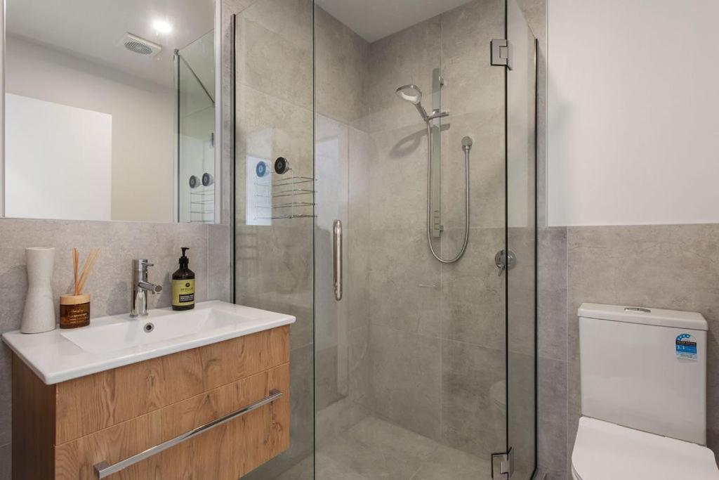 Quirky New Stylish Free Park - B&B Linwood