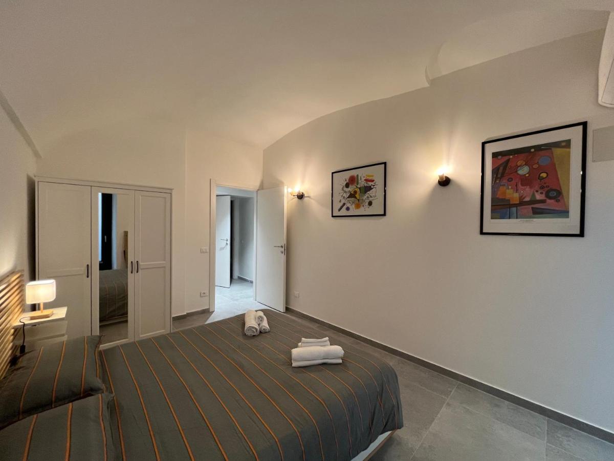 The Obelisk - Host by Traveler's Nest - Bed and Breakfast Turijn