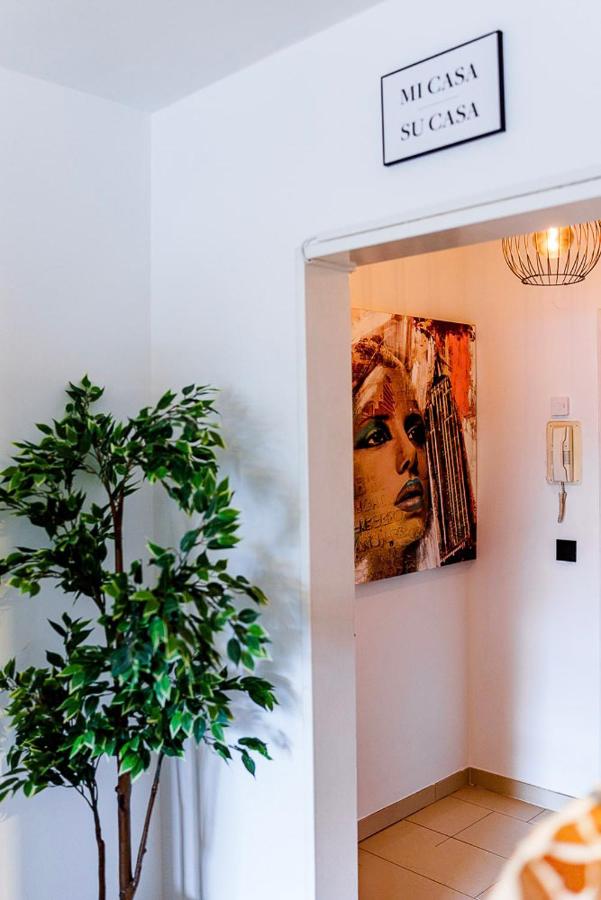 Modernes Apartment l Oasis l mit Balkon Nähe Hauptbahnhof - Chambres d’hôtes Essen