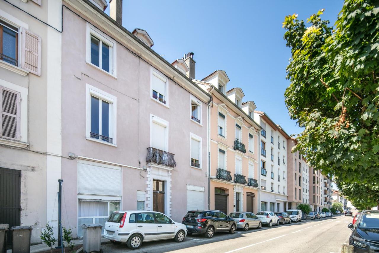 Le CoConfort - Appartement plein centre - proche gare - Ferienwohnung