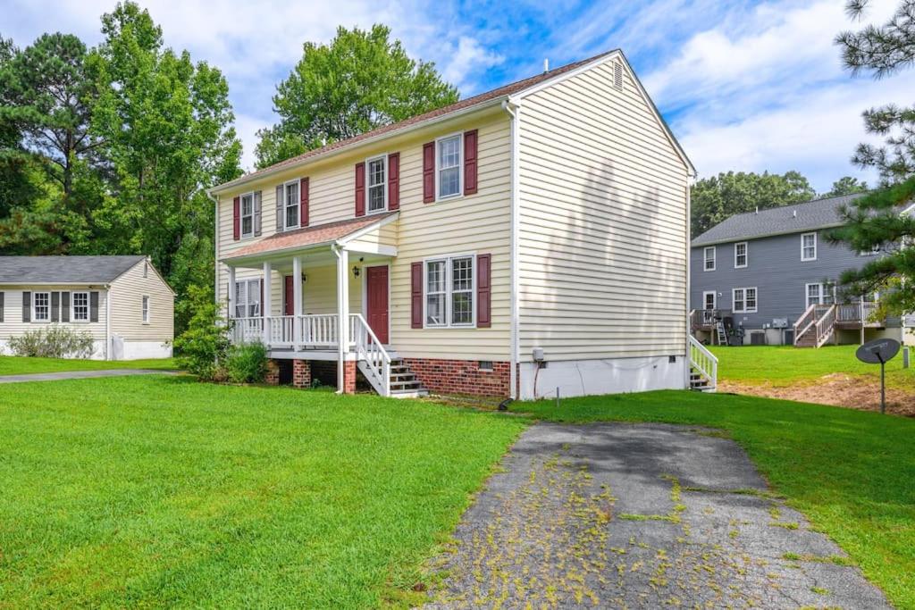 Prime Location 2 BR Oasis with Washer and Dryer - B&B