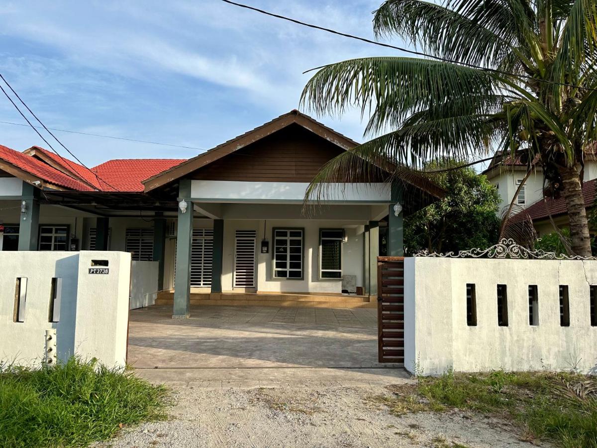 SaRa Homestay - B&B