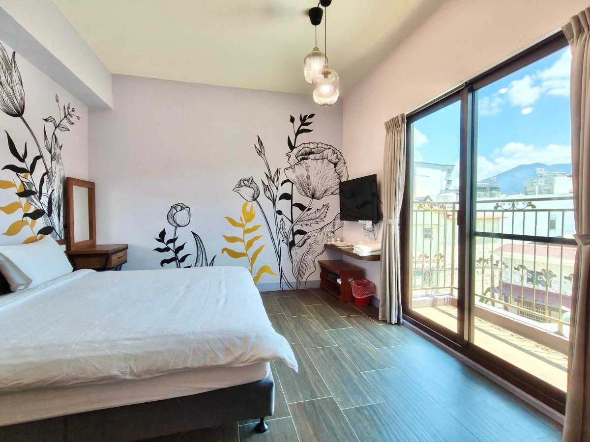 Chambre Lit Queen-Size avec Balcon