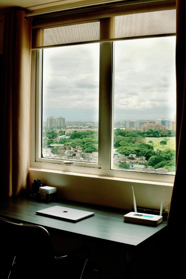 Spacious 2BR at SoMa BGC Near SM Aura and Bonifacio High Street - Chambres d'hôtes Manille