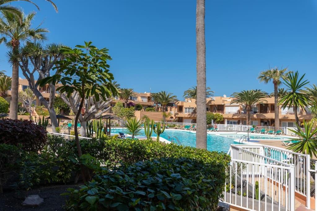 LAS DUNAS Corralejo Playa, piscina y relax - B&B Corralejo