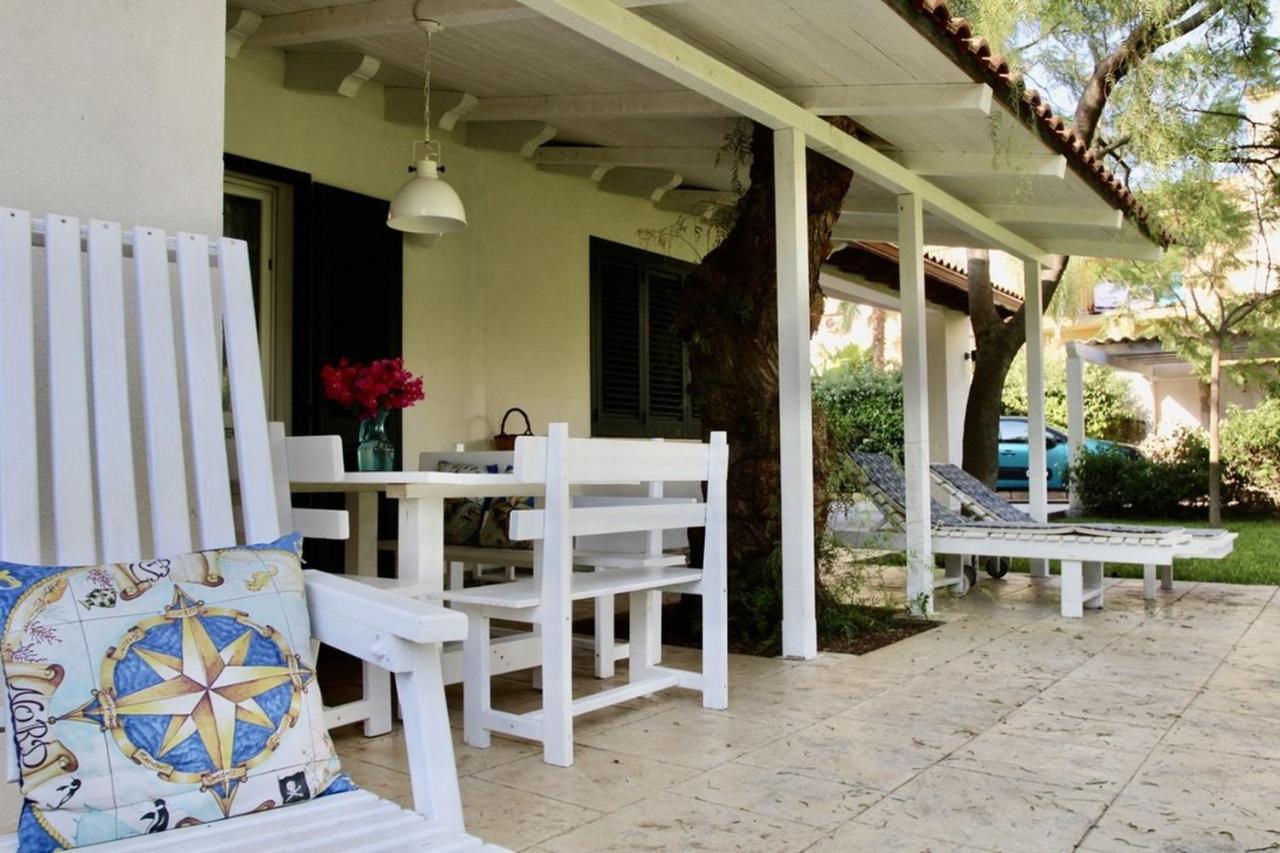 Villa Enza Bellissima villa con piscina - Chambres d'hôtes Terrasini