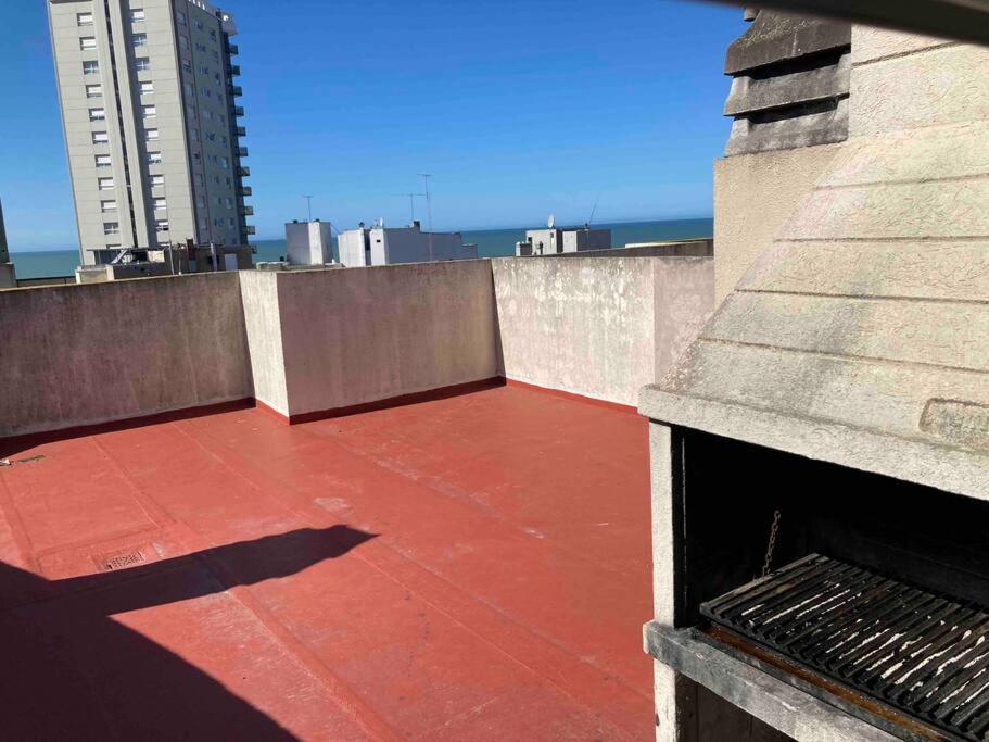 Departamento en doble planta con patio y parrilla! - B&B Mar del Plata