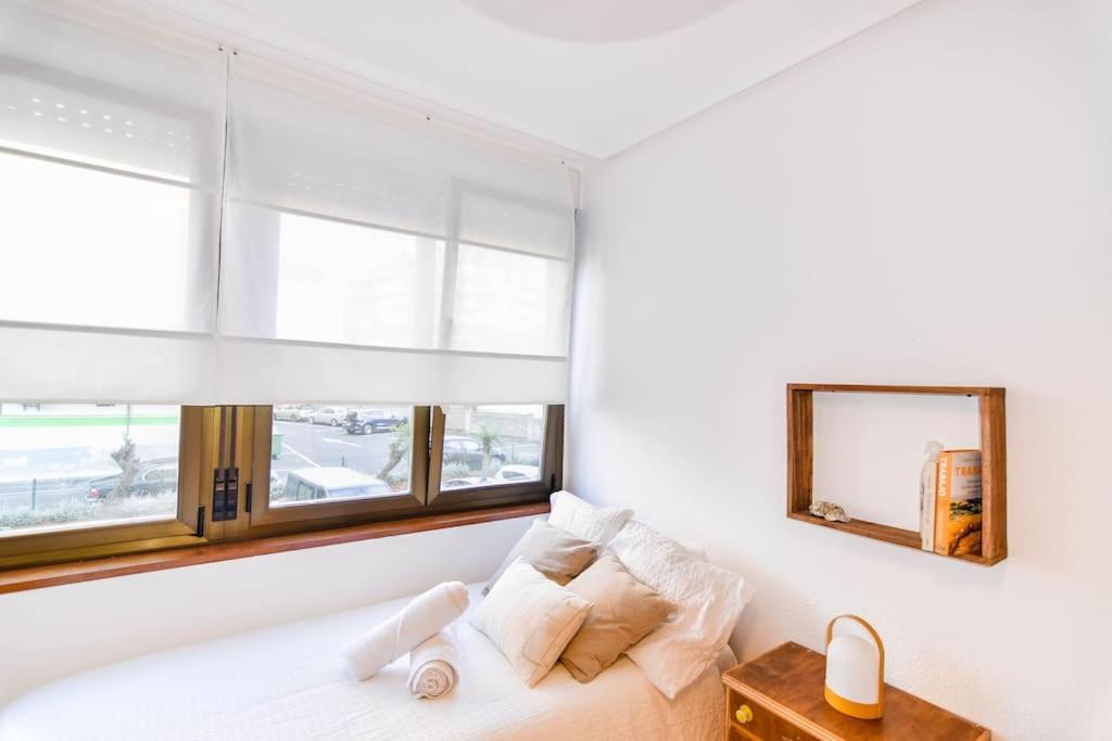 C12A02 Playa moderno, Suances by R2R Consulting - B&B Suances
