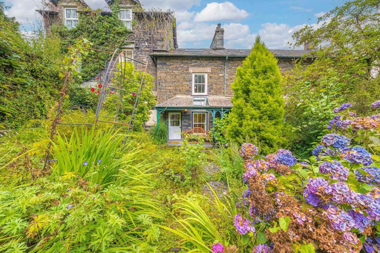 3 Dixon Ground, Coniston - B&B