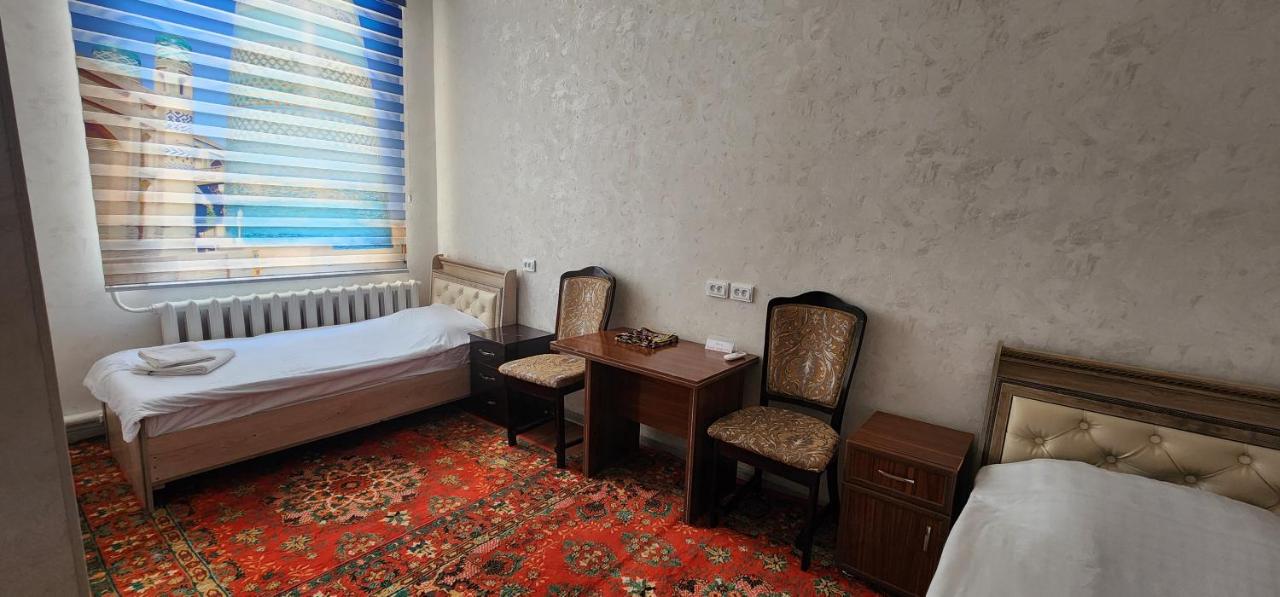 Doppel-/Zweibettzimmer mit eigenem Bad