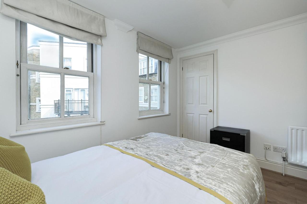 Two bed Two bath Kensington Apartment - Bed and Breakfast Londen