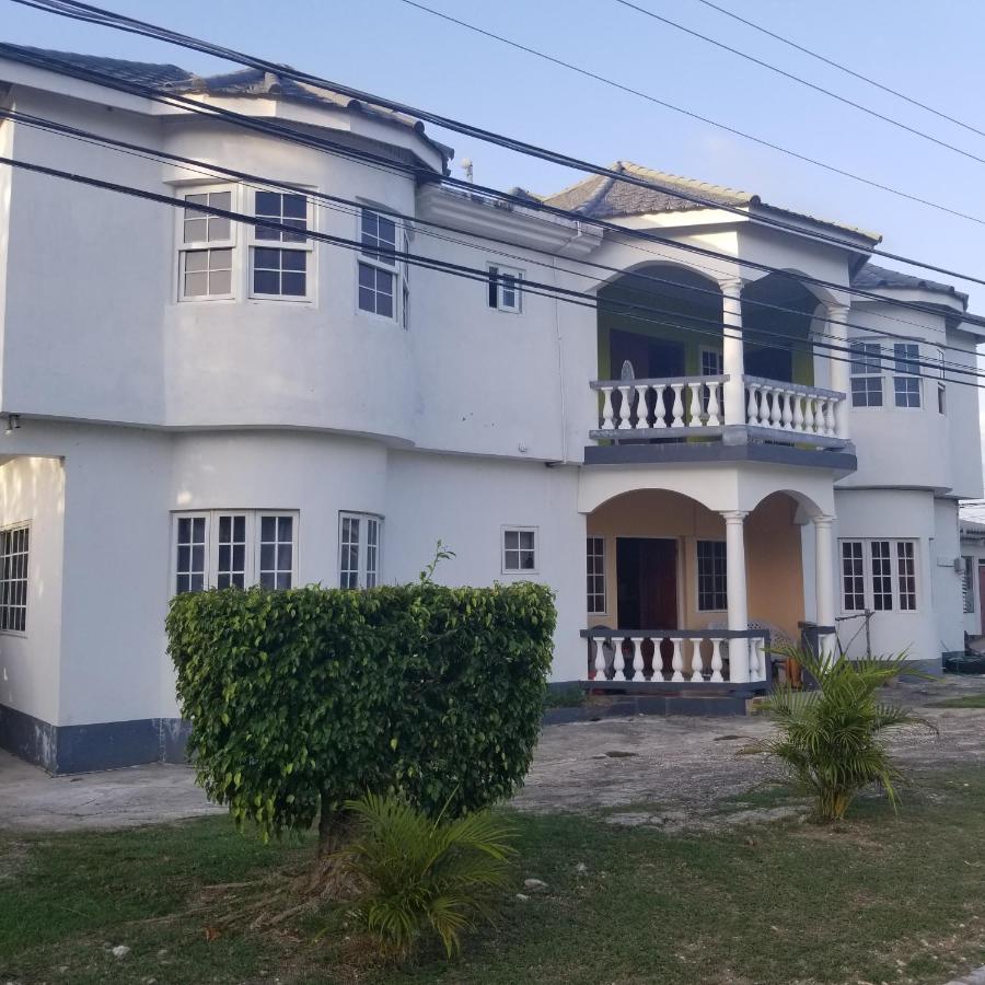 Veronica Villa 68 - B&B Lucea