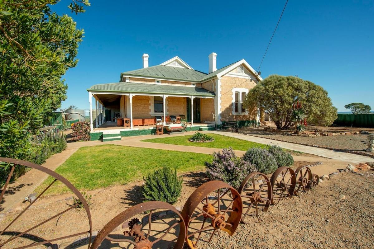 Hornsdale Farm Stay - B&B