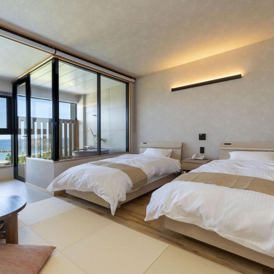 Twin Room with Private Bathroom