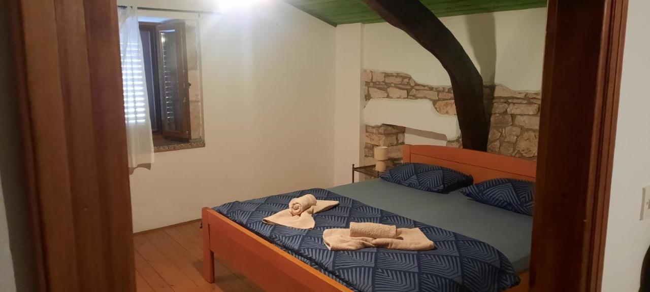 Habitación Familiar con vistas al jardín