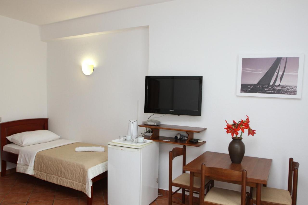 Triple Room with Balcony