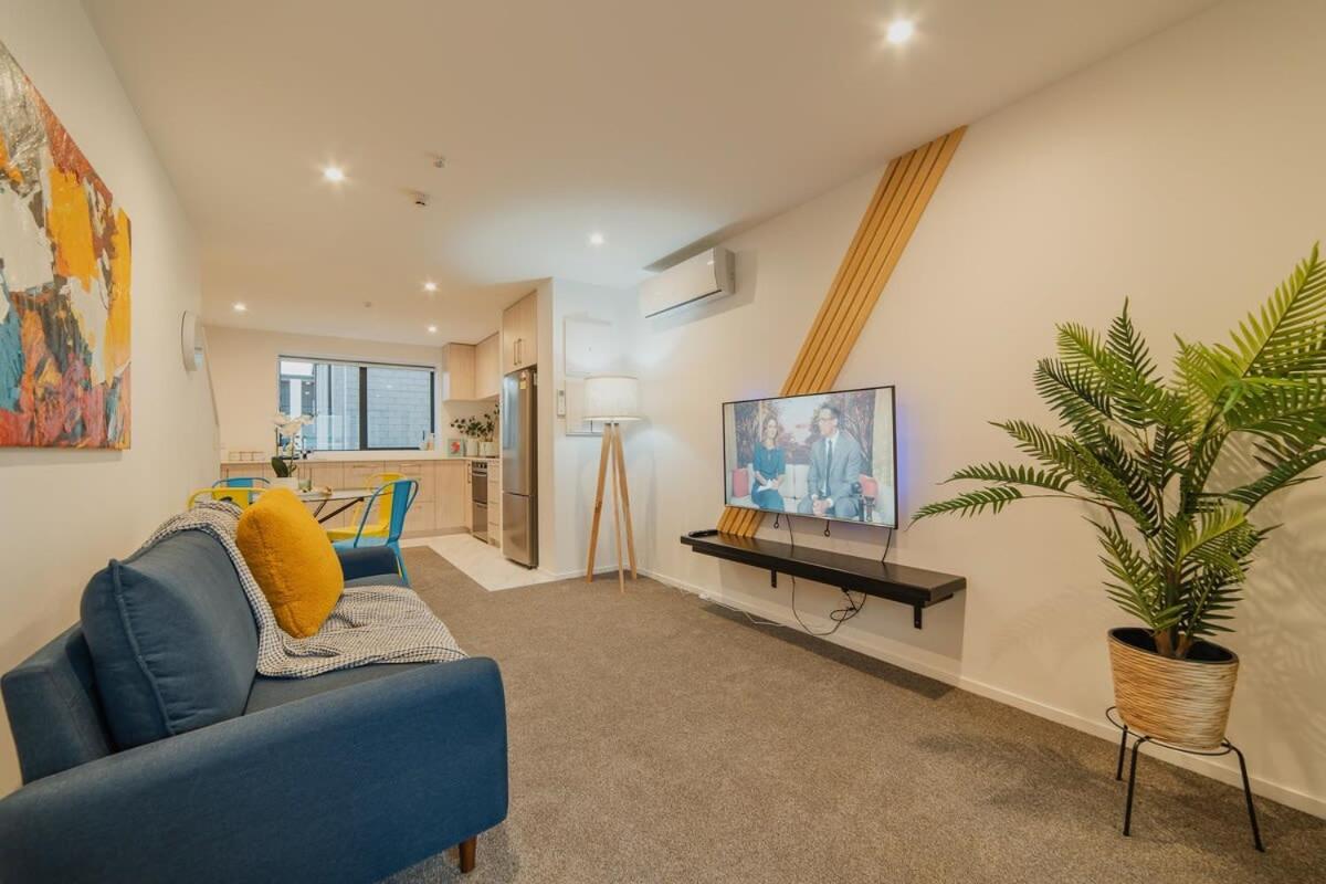 Madhouse Comfort - 2-BR Haven on Tuam Street - Chambres d’hôtes Christchurch