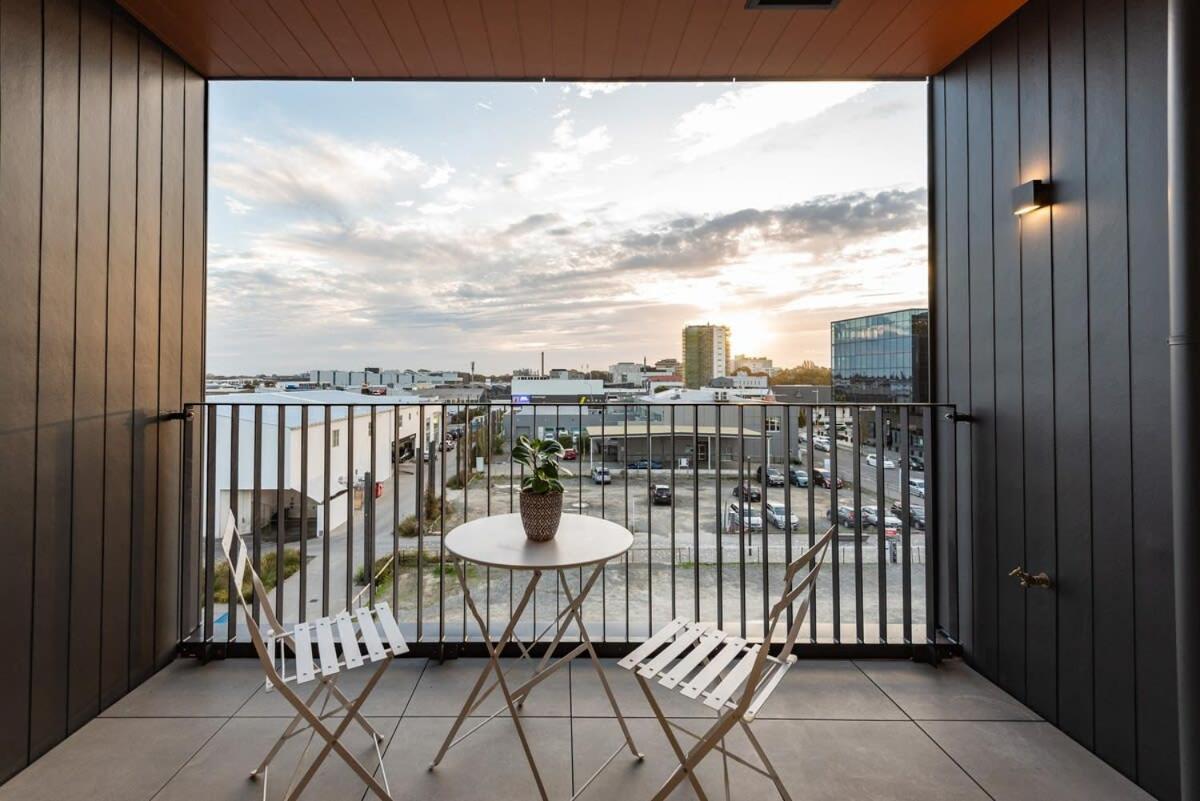 Luxury Life Galore - Sleeps 4 - B&B Christchurch