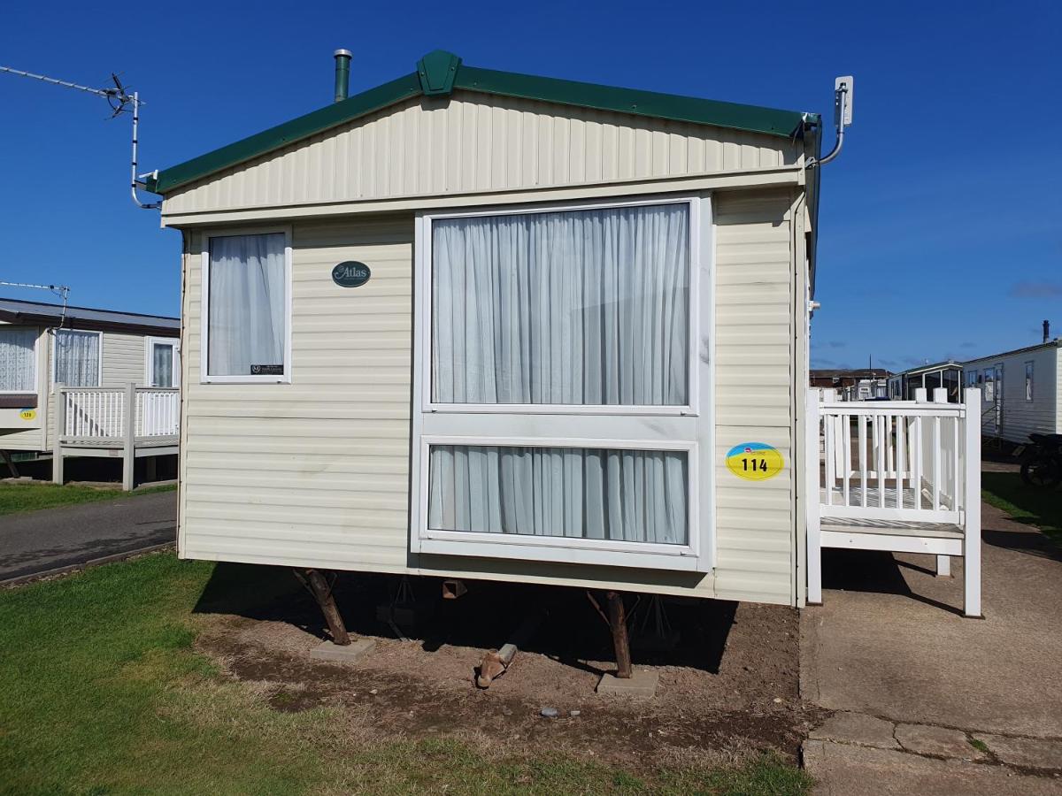 Sealands Everglade II:- 6 Berth, Central Heated Access to the beach - B&B Ingoldmells