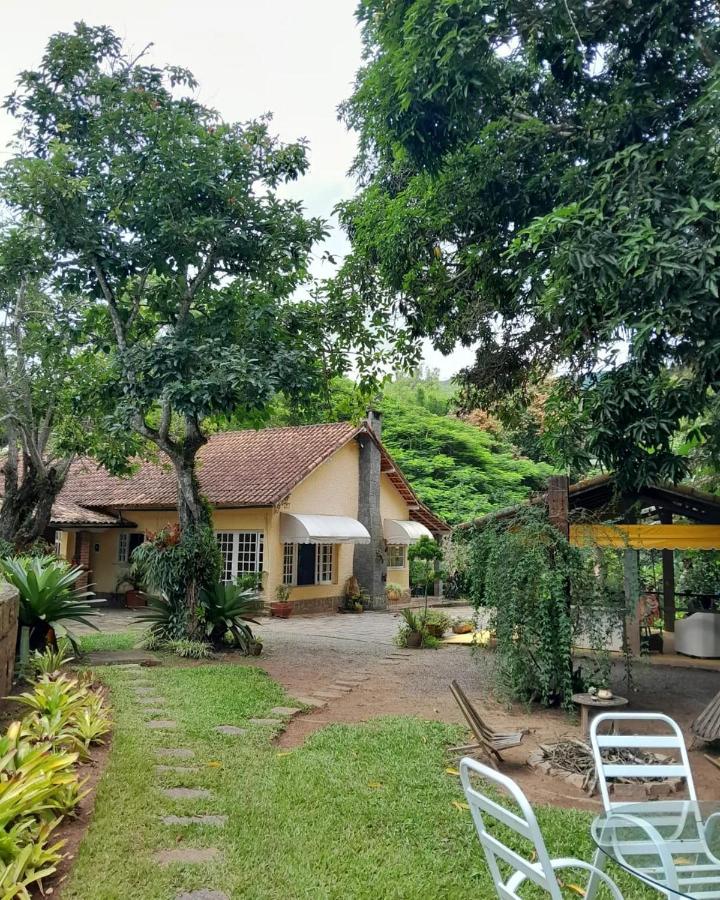 Pousada Casa do Ipê Amarelo - B&B