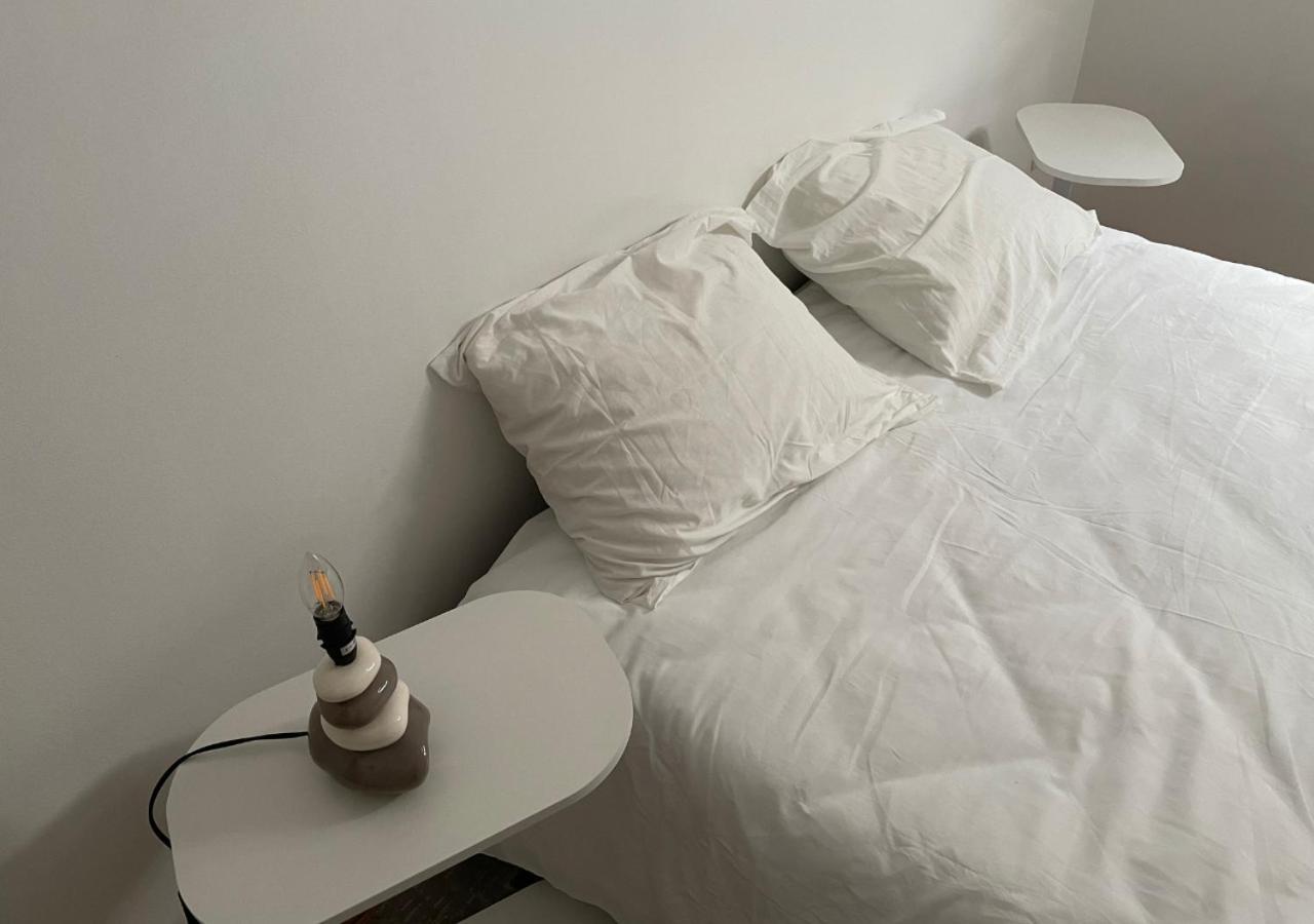 Le Wolf - 1 Chambre dans un T3 - 5mn tram du centre ville - 15mn tram Gare TGV Mulhouse - Wifi - Parking - Ferienwohnung