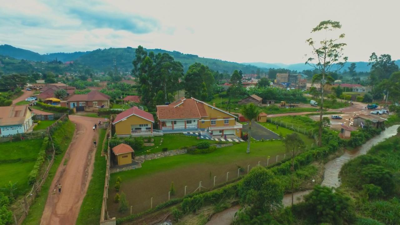 Hakyiri B&B - B&B