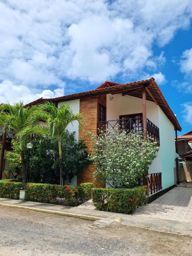 Carneiros Casa 4 suítes em frente ao Acquaventura - B&B Tamandaré