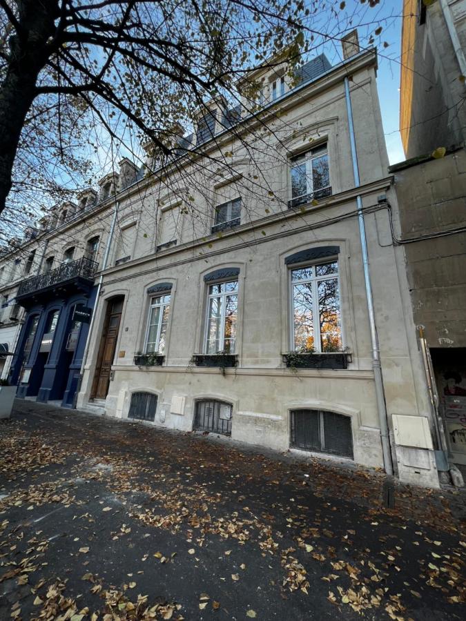 Appartement au TOP ! Le pétillant Leclerc - Place d'Erlon - Hyper-centre ville - Gare - B&B