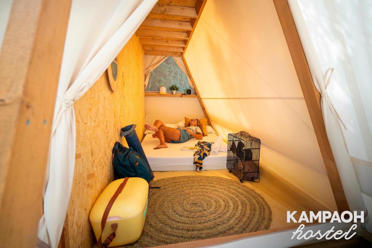 Kampaoh Hostel Trafalgar - B&B Los Caños
