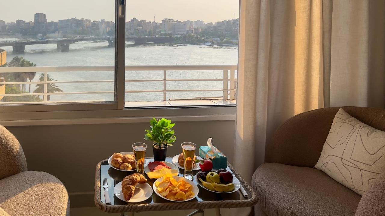 Luxury 5-Star Nile View Apartment - Prime Cairo Location - Ferienwohnung
