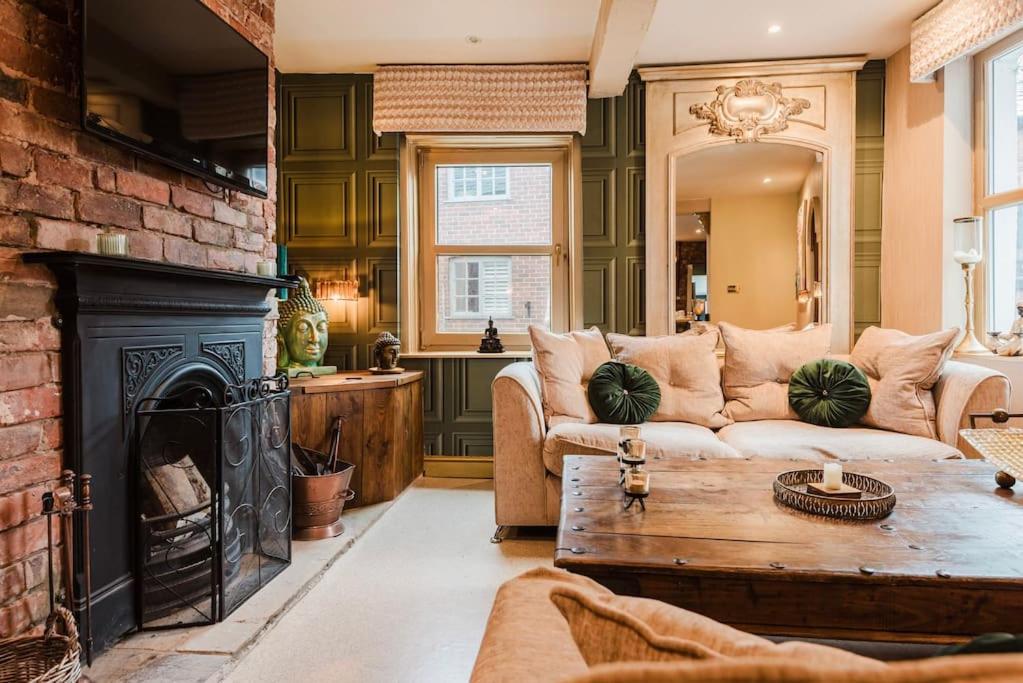 Knutsford Boutique Hideaway - B&B