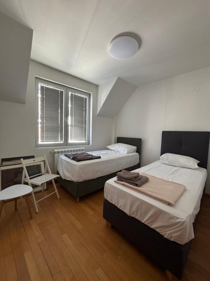 Three-Bedroom Deluxe Apartment