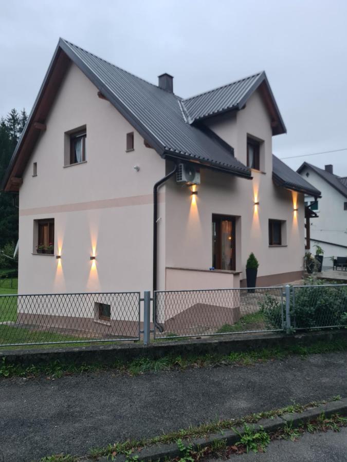 Apartman Denis - Ferienwohnung Brod Moravice