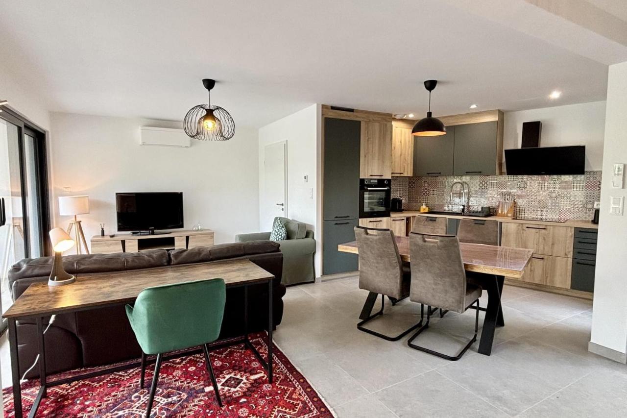 Designer flat with lovely terrace! - B&B