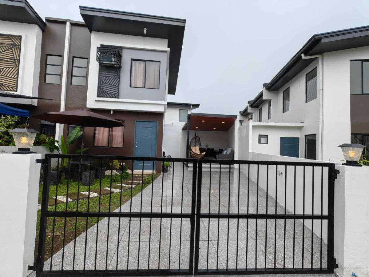 Vacation House Tagaytay-Nasugbu - Chambres d'hôtes Tagaïtaï