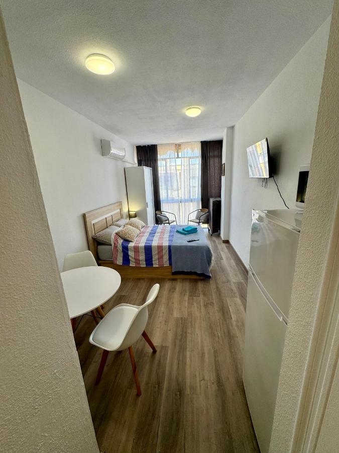 Capitan Friday Studio - Bed and Breakfast Torrevieja