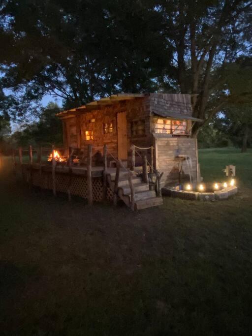 Pecan Grove Cabin - B&B