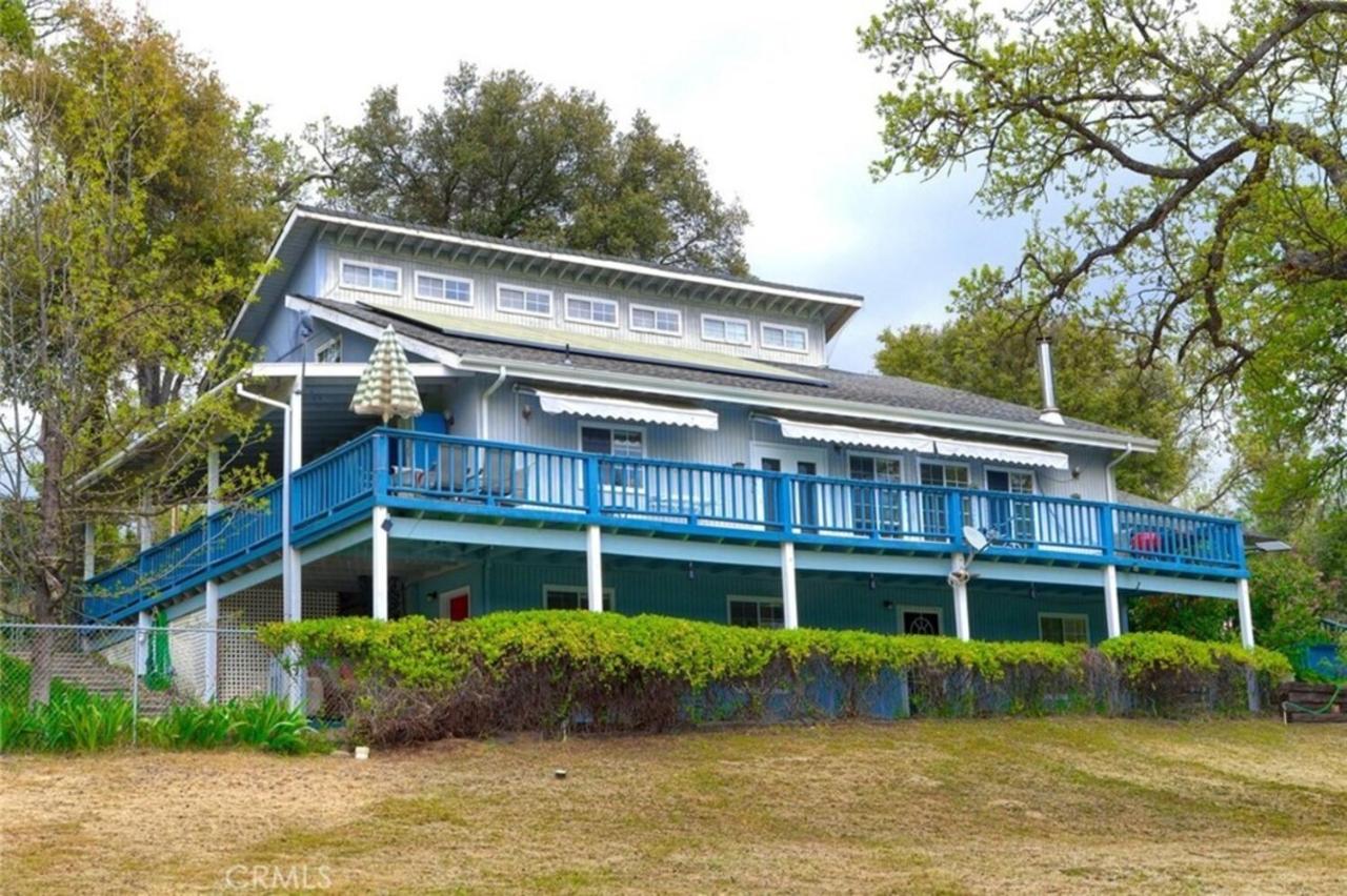 Beautiful Pet-Friendly Spacious Lodge near Yosemite & Lakes 12 Beds 6 BR up to 16 people - Ferienwohnung