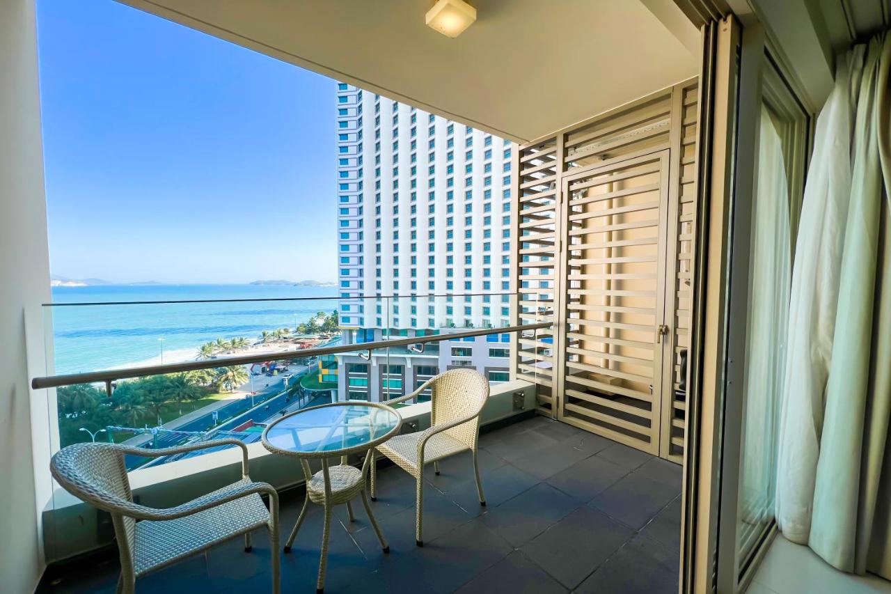 One-Bedroom Premium Apartment with Ocean View