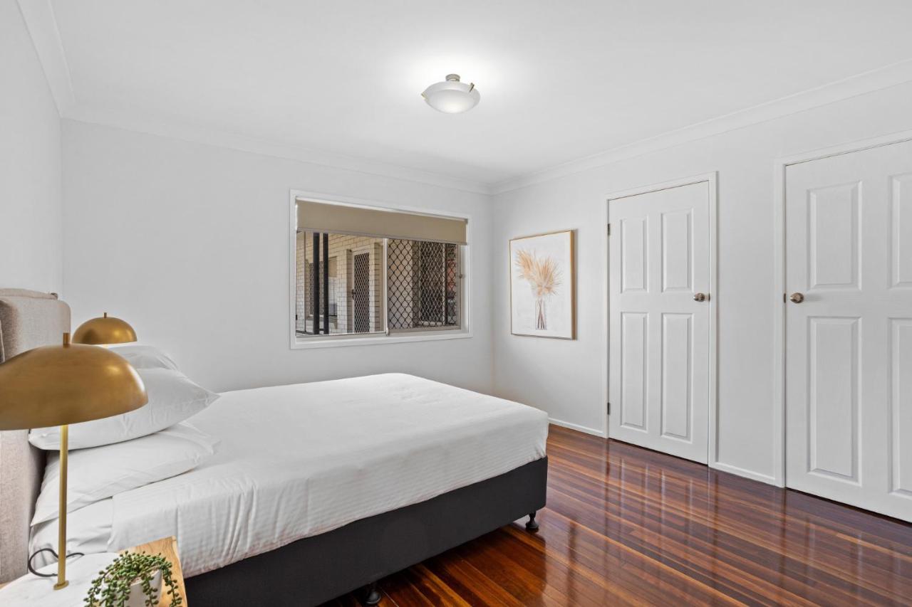 Windsor Cosy 2-Bedroom Unit in Quiet Neighborhood - B&B