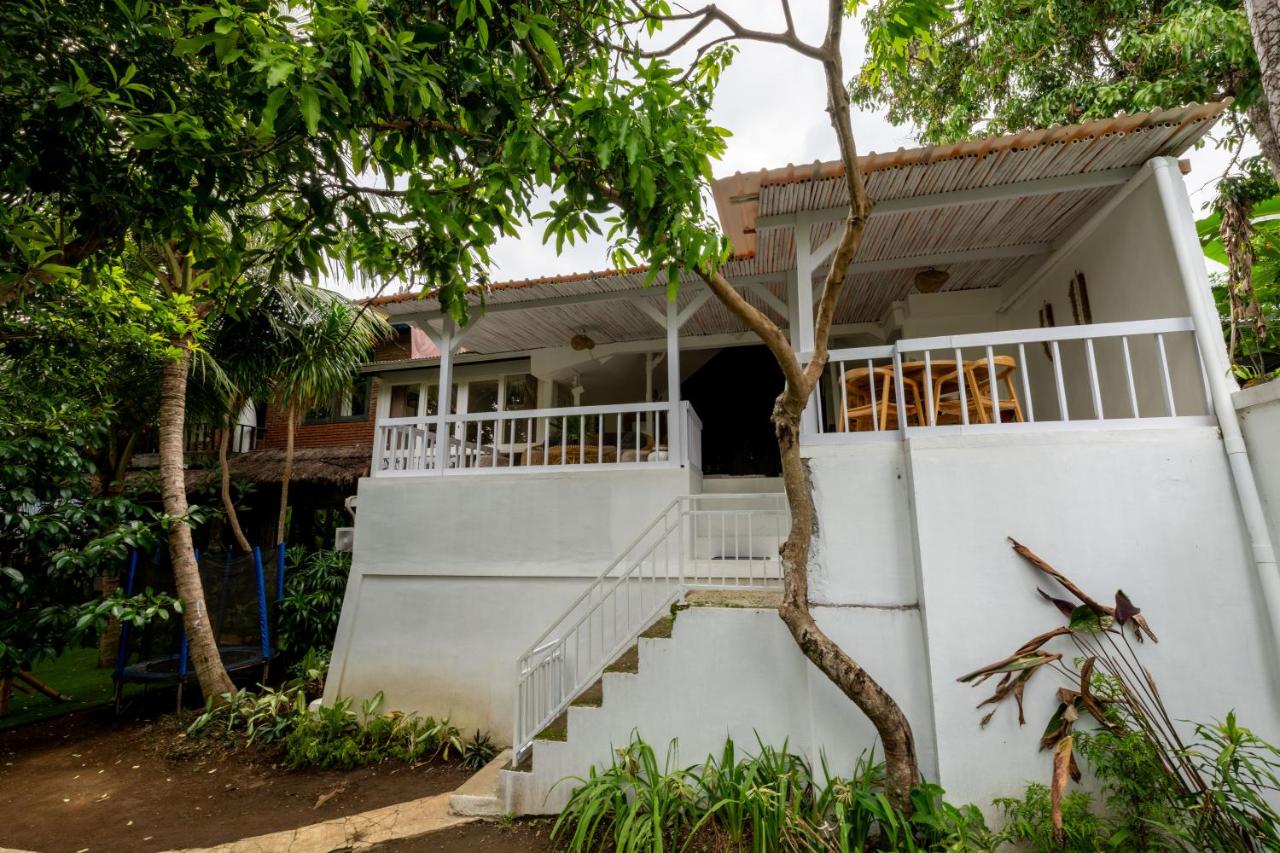 Family Villa Ubud - 2 bedrooms - Pool - Garden - Rice Field & Jungle Views - Chambres d’hôtes