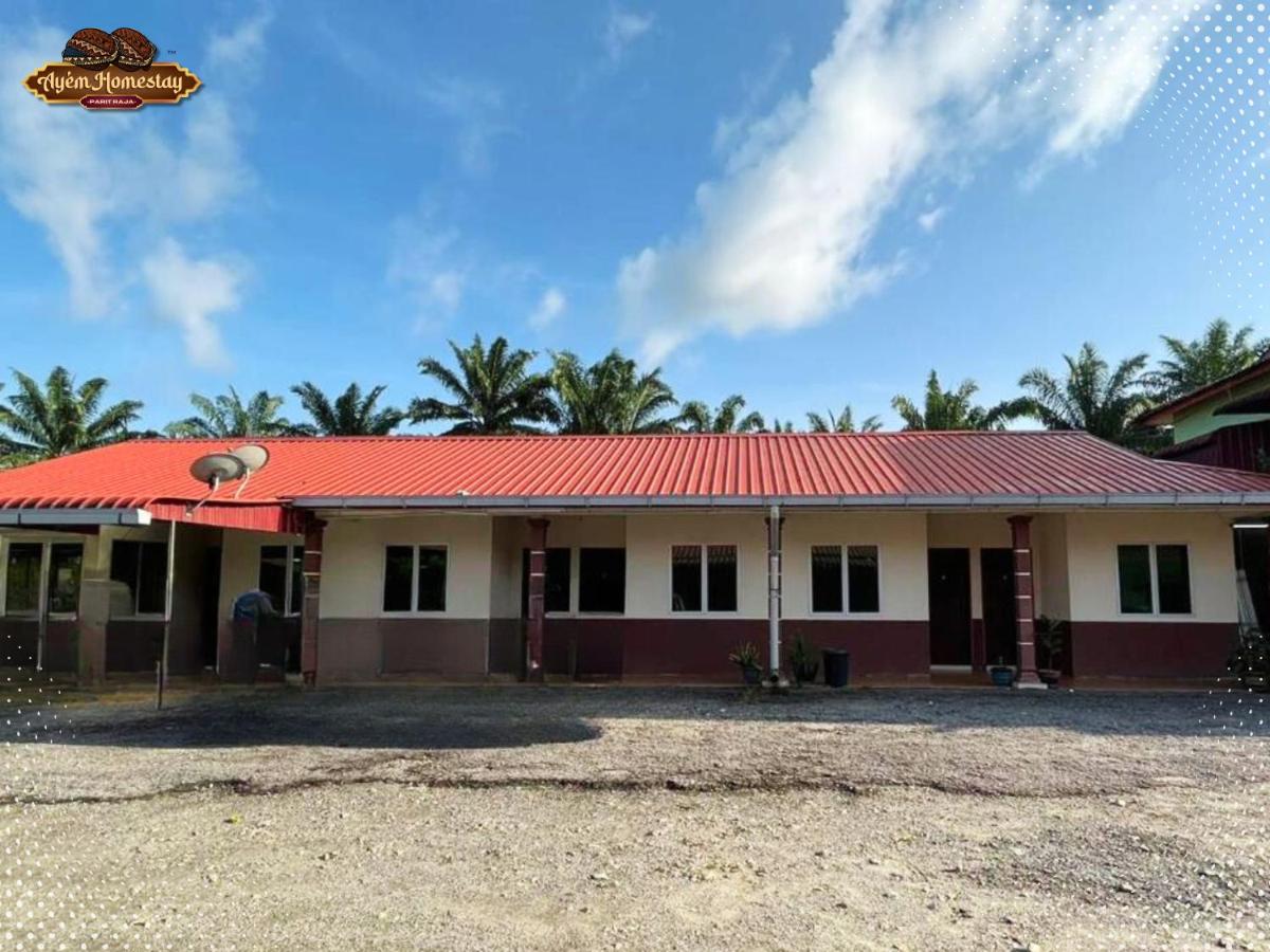 Ayem Homestay UTHM - B&B