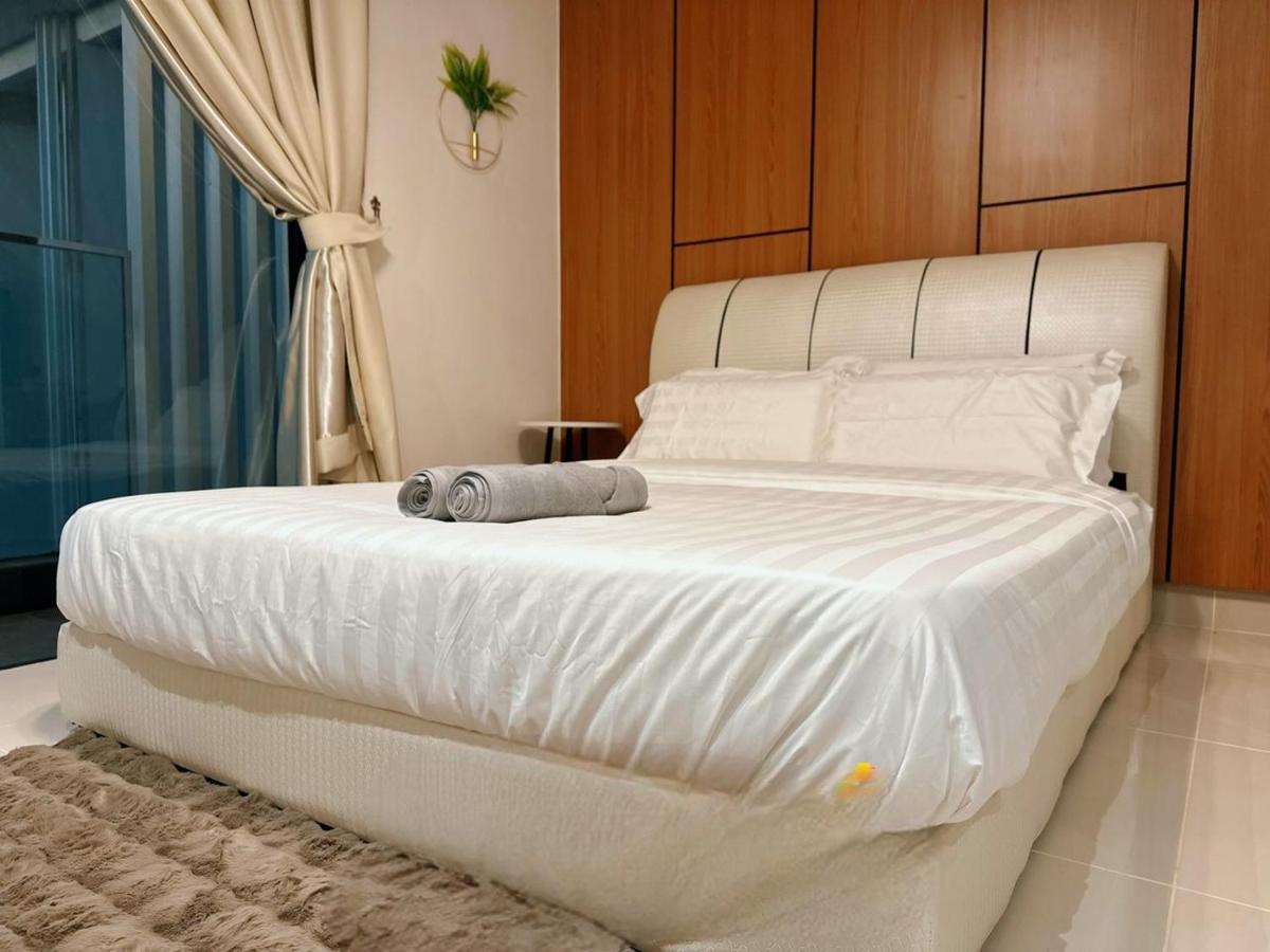 One-Bedroom Premium Apartment with Ocean View