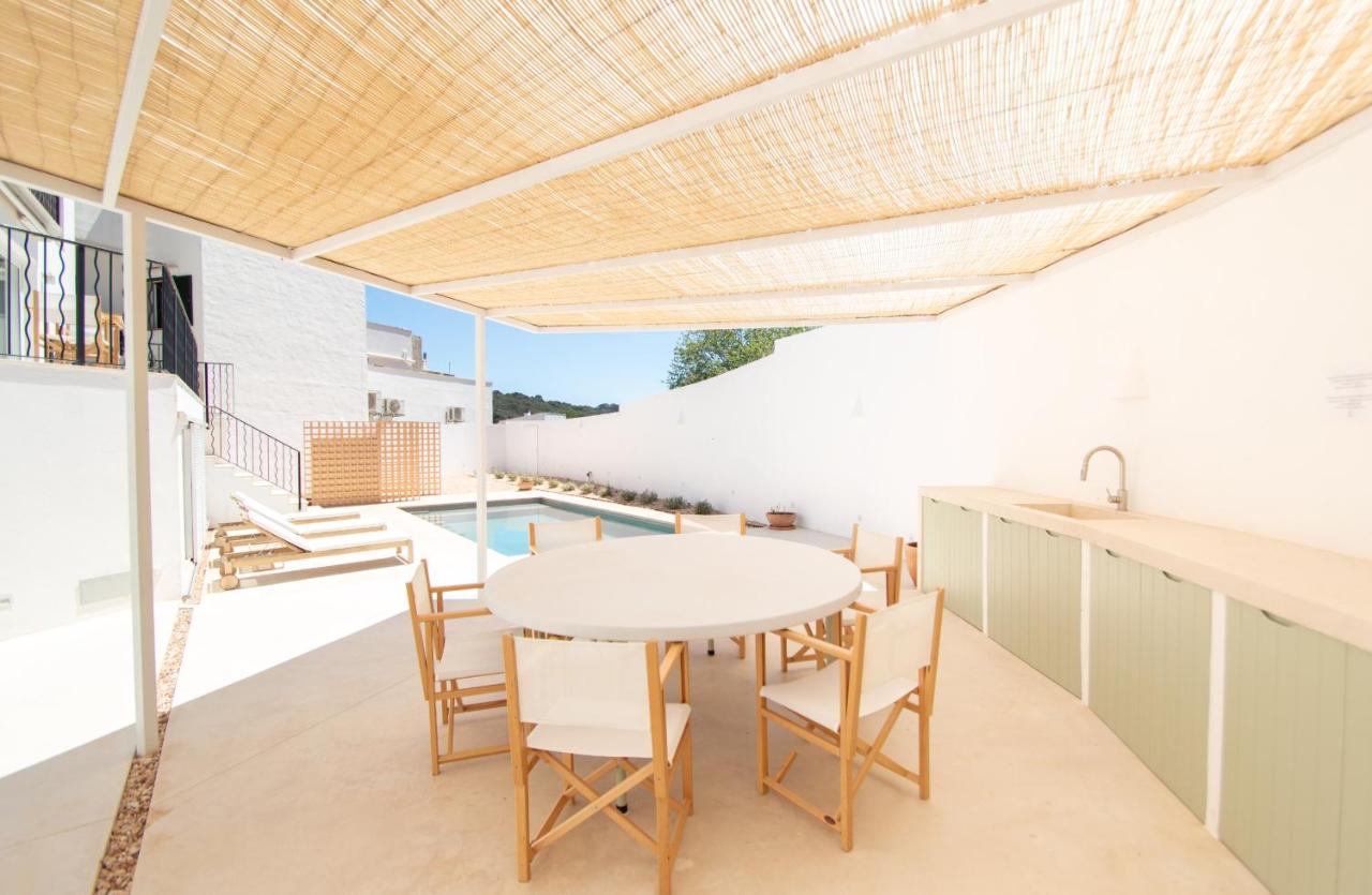 Casa Lluminosa, fabulosa y moderna casa de pueblo by Sonne Villas - B&B Ferreries