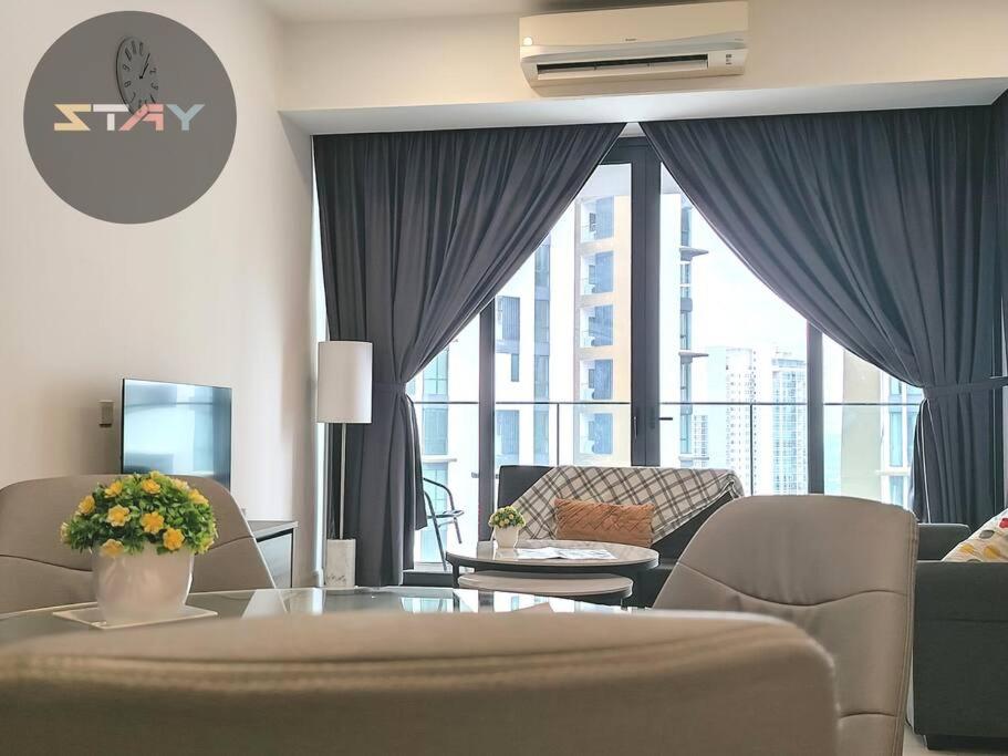 GM 2904 Couple Cozy Netflix 100mbps BySTAY - B&B