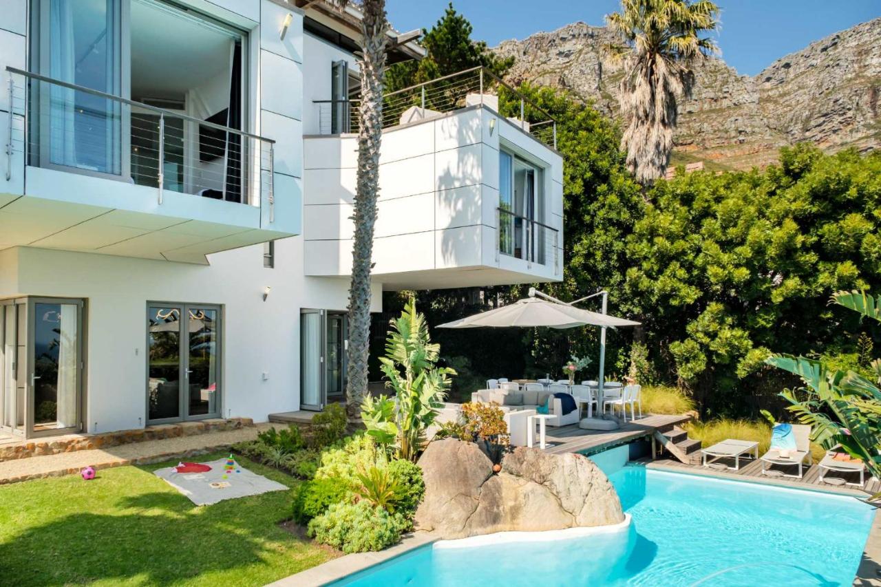 Extraordinary Family Retreat at Lobster Villa - B&B