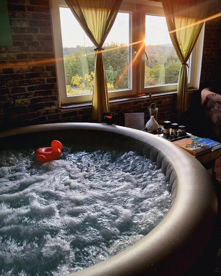 Sunny Side Fruska Gora - veliko imanje sa kucom za odmor - B&B Velika Remeta