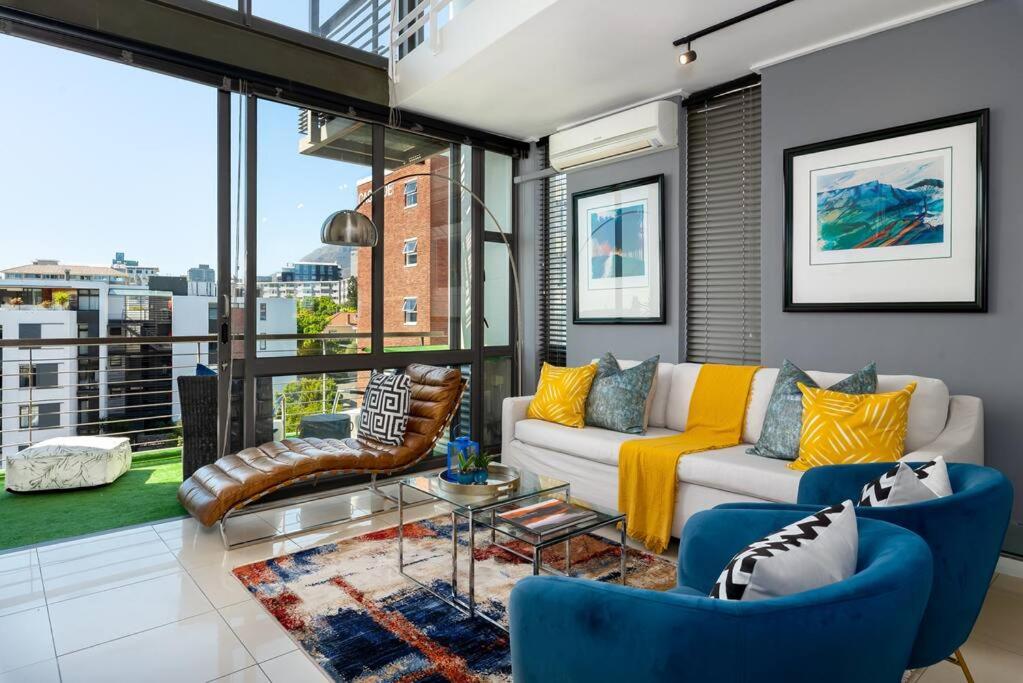 Eraya Waterfront Apartment - Bed and Breakfast Kaapstad