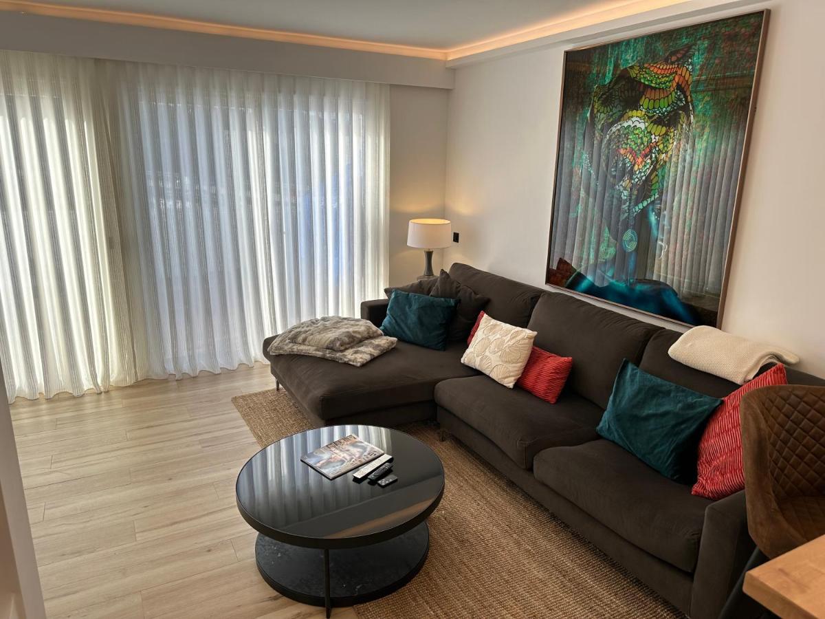 La Cala Penthouse Retreat - B&B