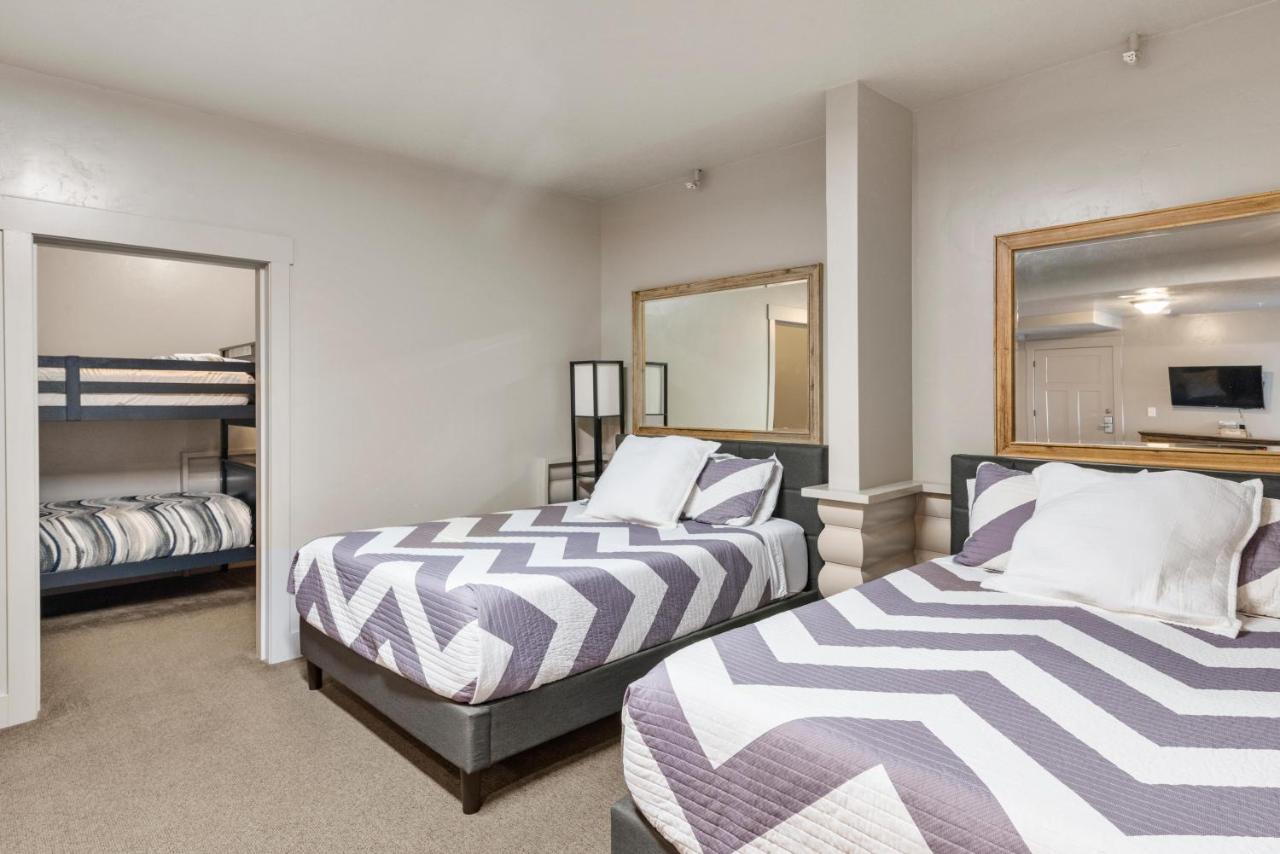Sunrise Resort Room #106 - B&B